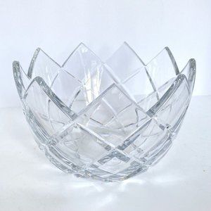 Heavy Lead Crystal Glass Criss Cross Design Bowl 8.2” Wide 5.5” Tall 6lb